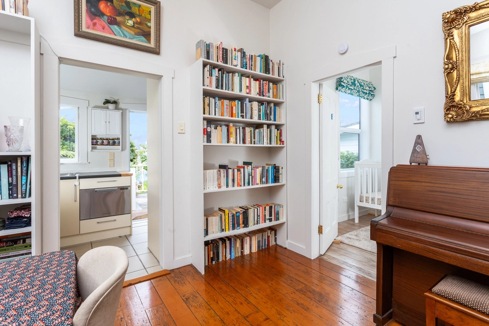Photos of 14 Bond Street