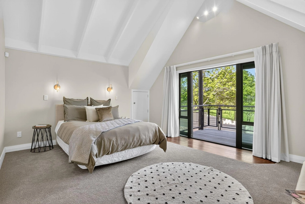 Photos of 333 Tuhimata Road