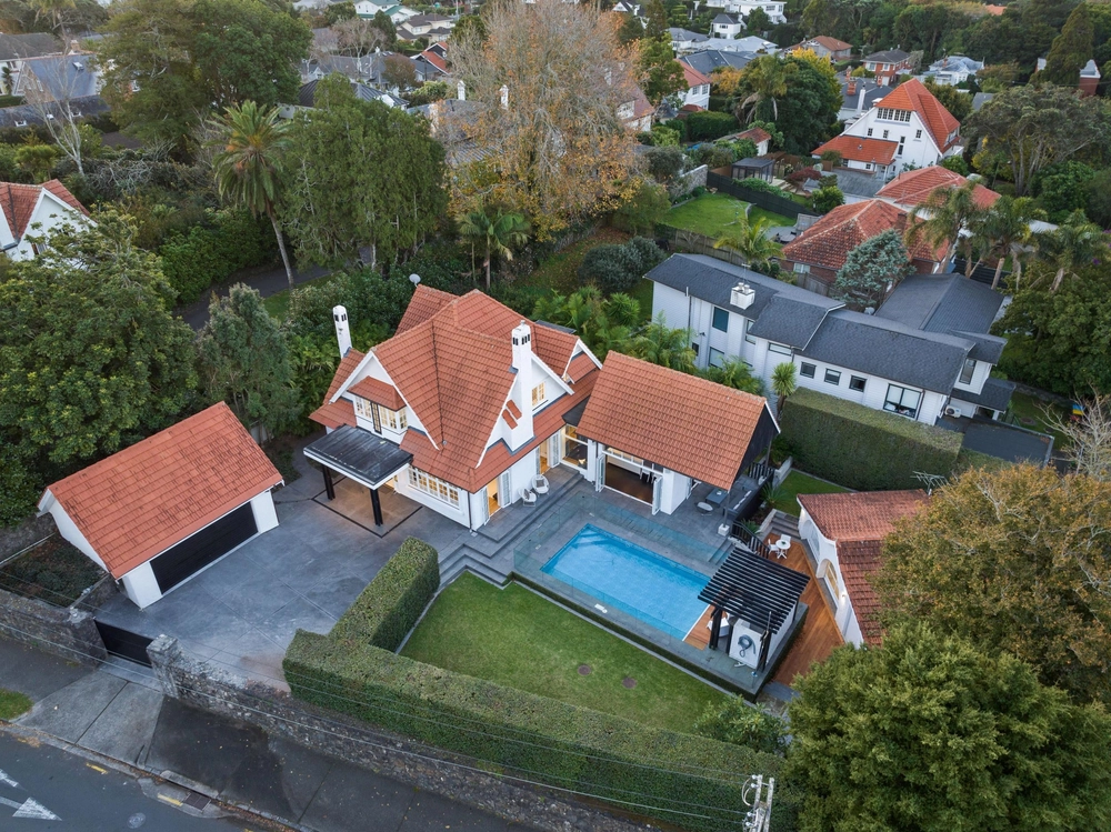 Photos of 35 Owens Road