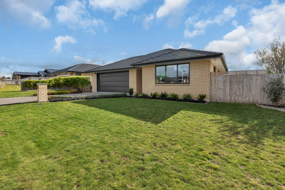 Photos of 128 Wairau Drive