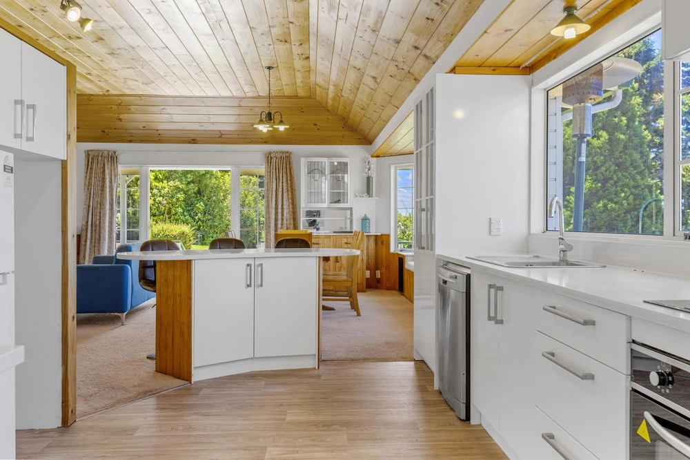 Photos of 65 Te Moenga Park