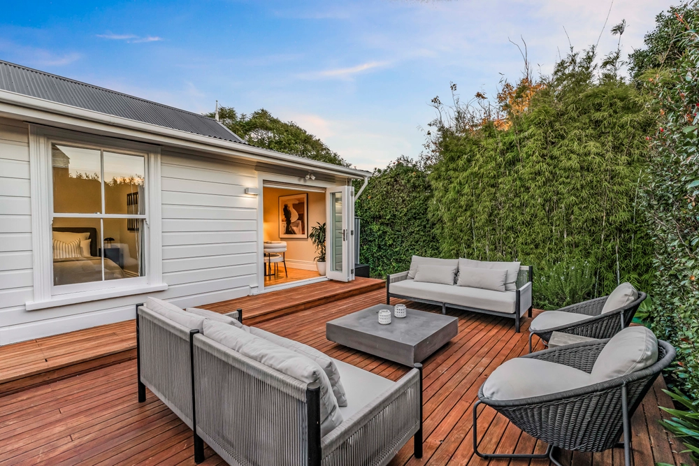 Photos of 16 Wairakei Street
