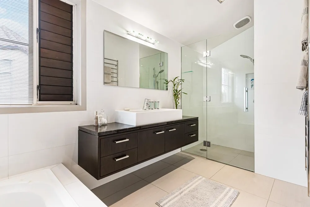 Photos of 2/2 Clifton Road