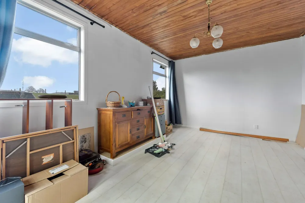 Photos of 136 Frank Street