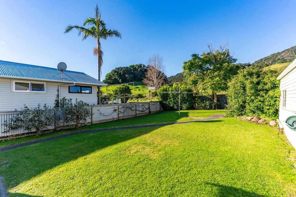 Photos of 1921 Whangarei Heads Road