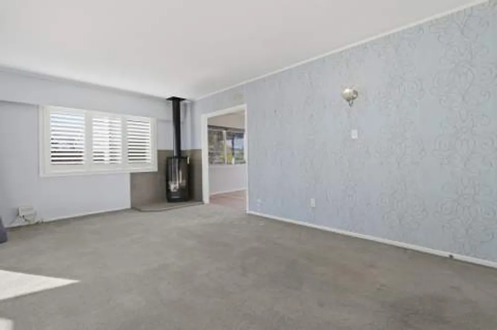 Photos of 423 Maungatapu Road