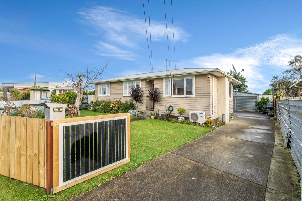 Photos of 15 Albion Place