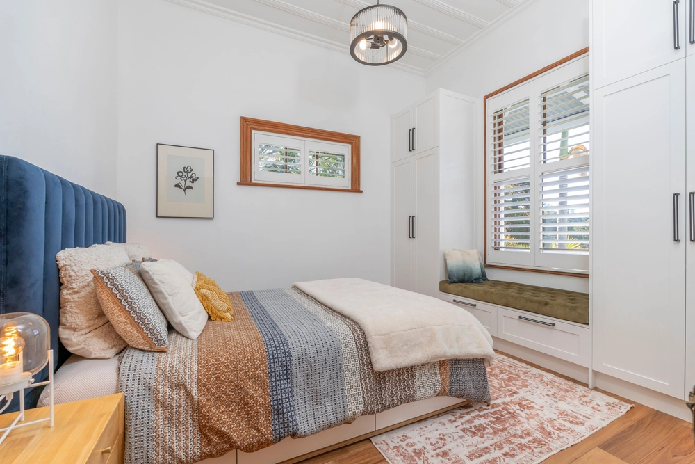 Photos of 18 Mostyn Street