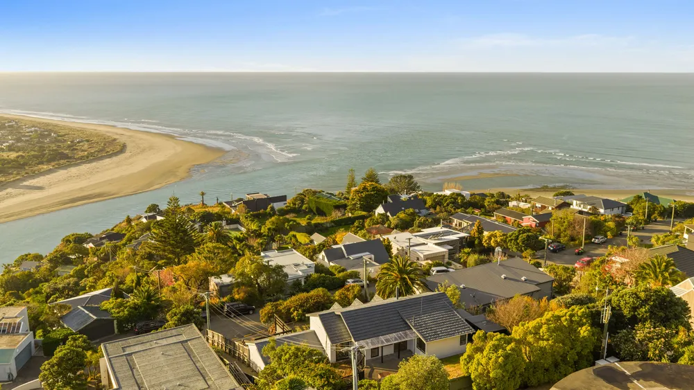 Photos of 33 Tuawera Terrace