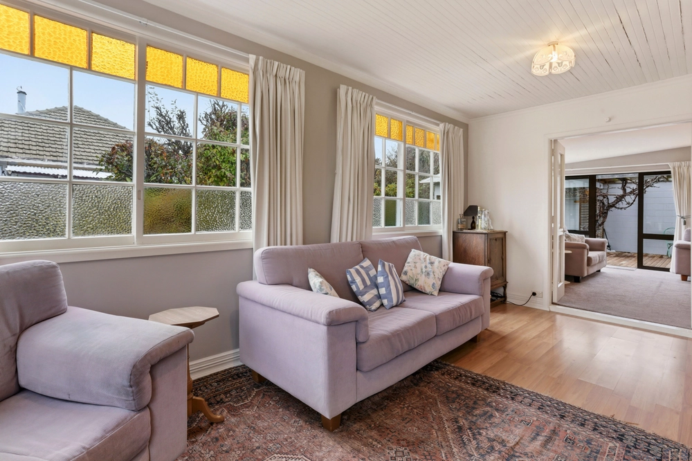 Photos of 47 Pitcairn Crescent