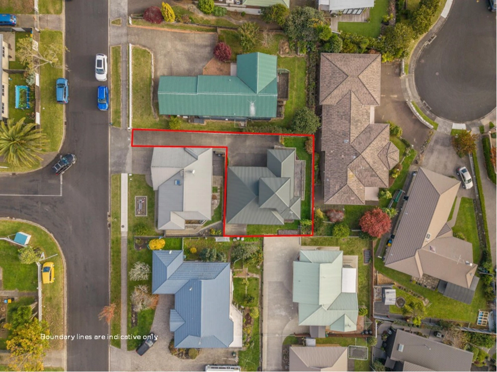 Photos of 2/136 Rutherford Street