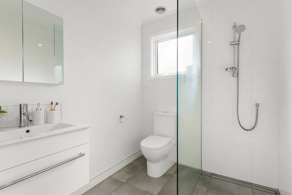 Photos of 74 Fraser Avenue