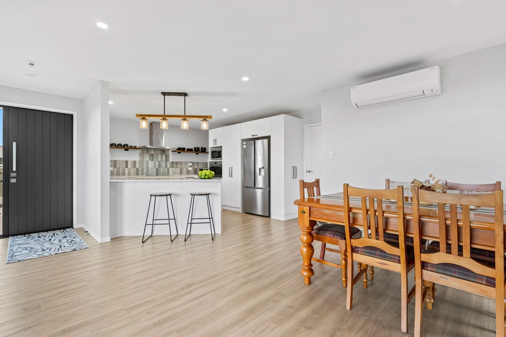 Photos of 42 Hawken Road