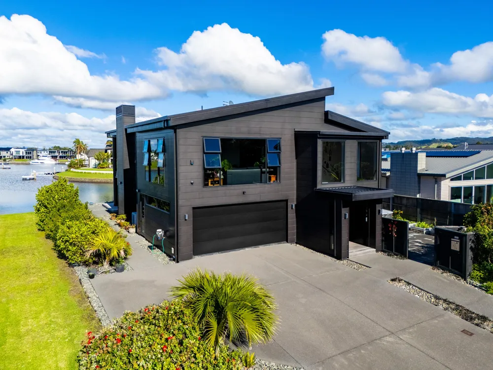 Photos of 31 Stace Hopper Drive