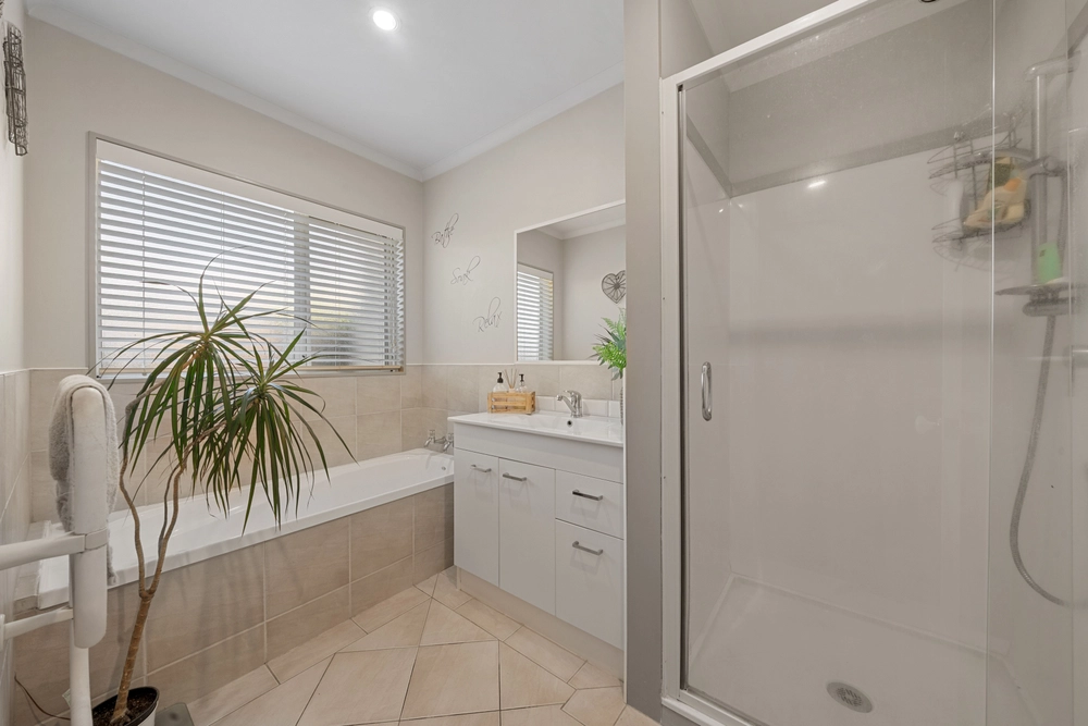 Photos of 235 Kilkenny Drive