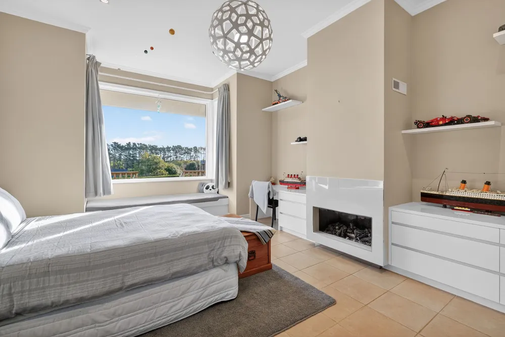Photos of 136 Mcrobbie Road