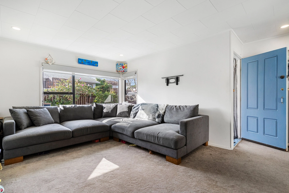 Photos of 1/6 James Walter Place