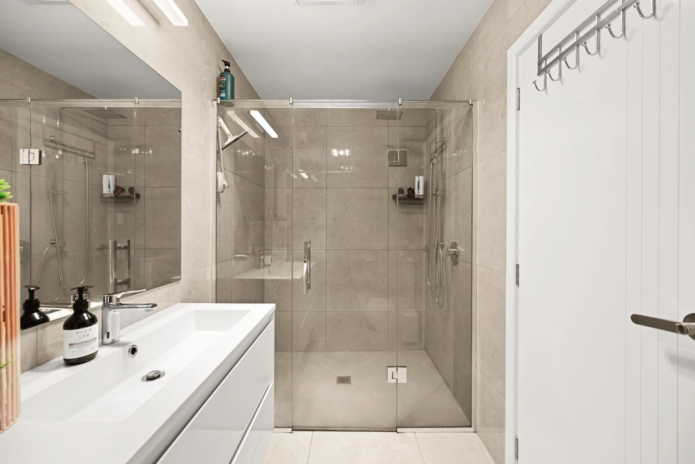 Photos of 15 Waireka Road