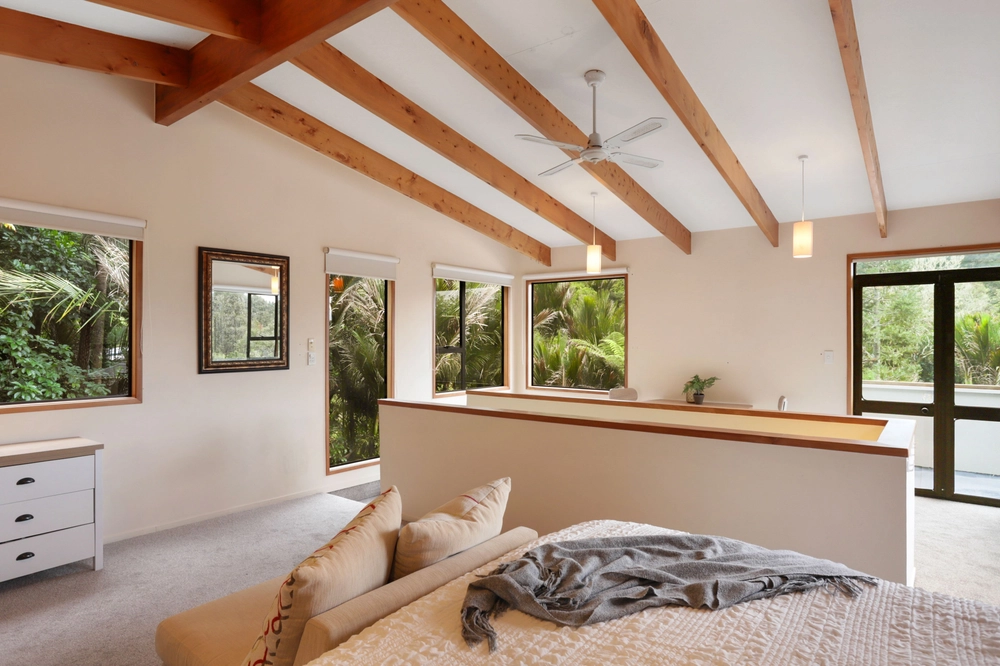 Photos of 54 Wood Bay Road