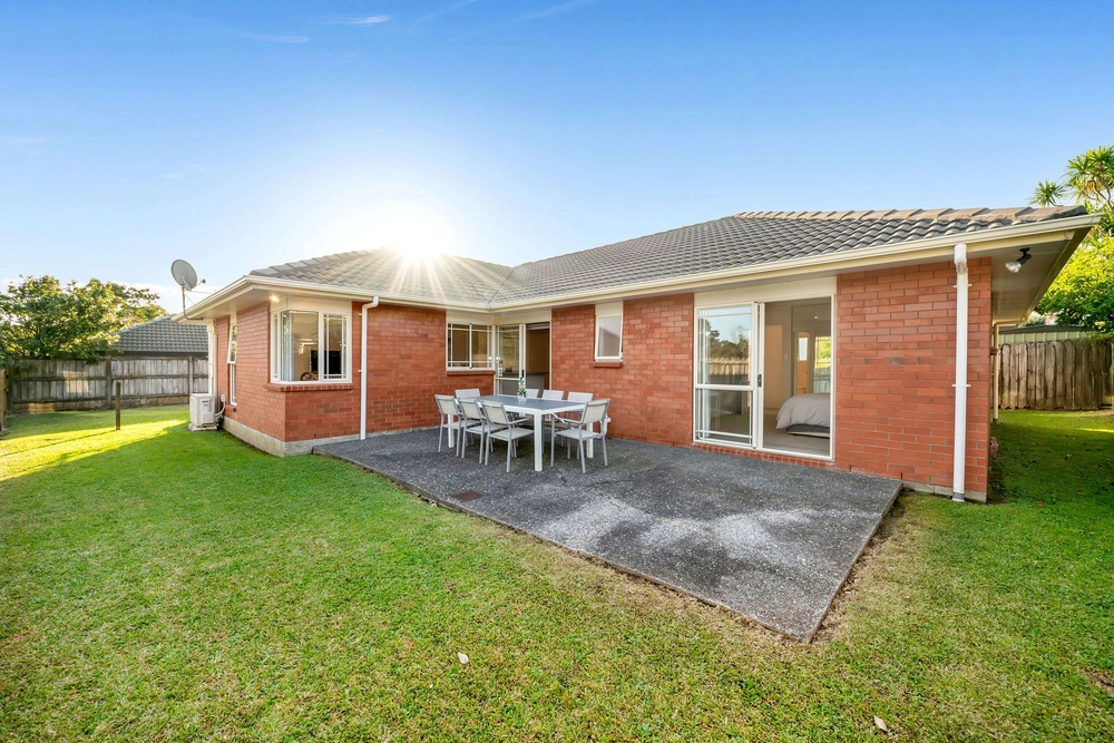 Photos of 2/32 Glanworth Place