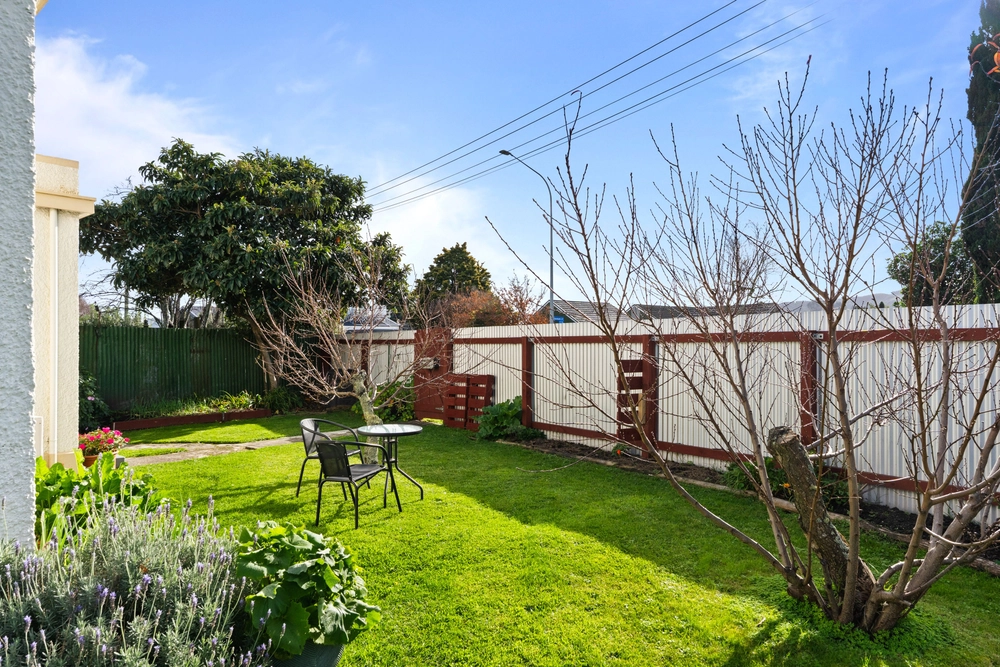 Photos of 121 Wainui Road