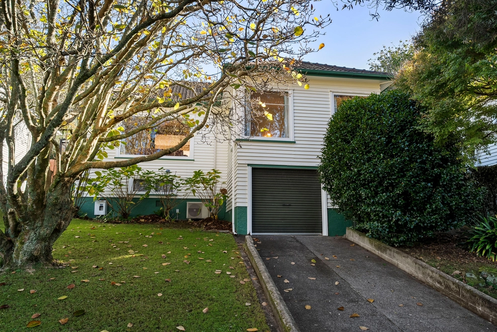 Photos of 40 Raurenga Avenue