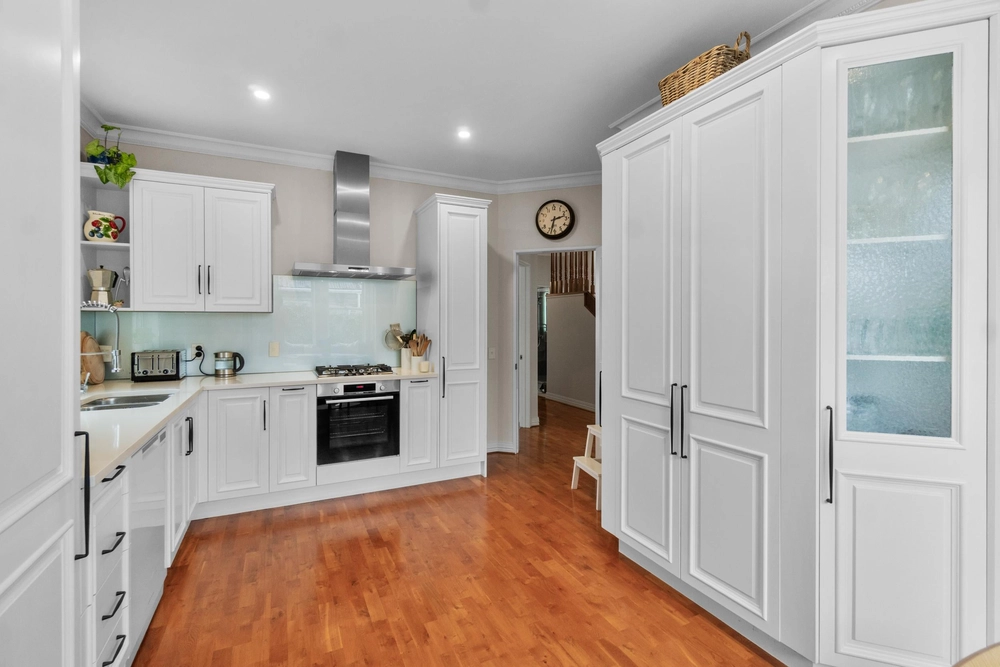 Photos of 43B Stanley Point Road