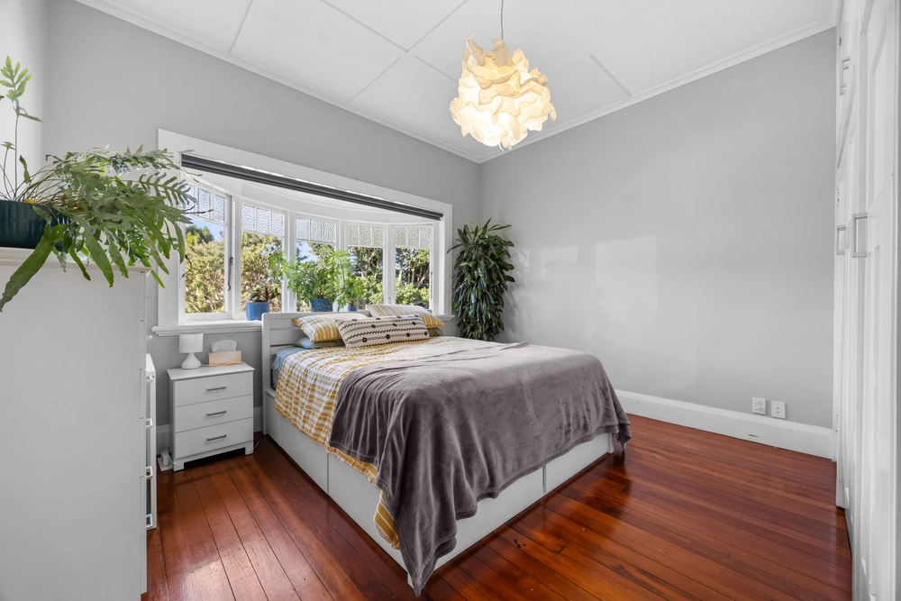 Photos of 17 Tamaki Avenue