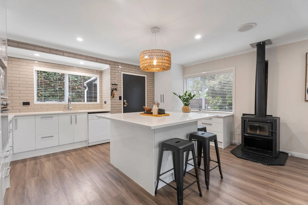 Photos of 33 Brooke Road