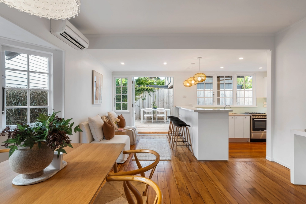 Photos of 1 Rhodes Avenue