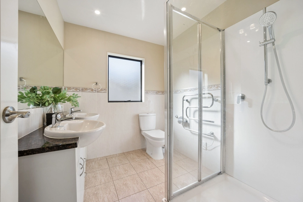 Photos of 70A Wingate Street