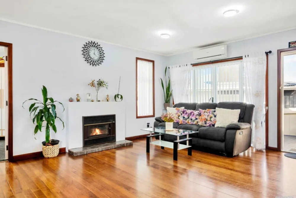 Photos of 1/6 Patons Road