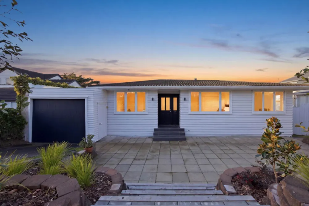 Photos of 60 Ripon Crescent