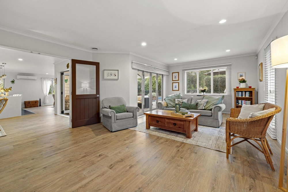 Photos of 46 Glen Ida Way
