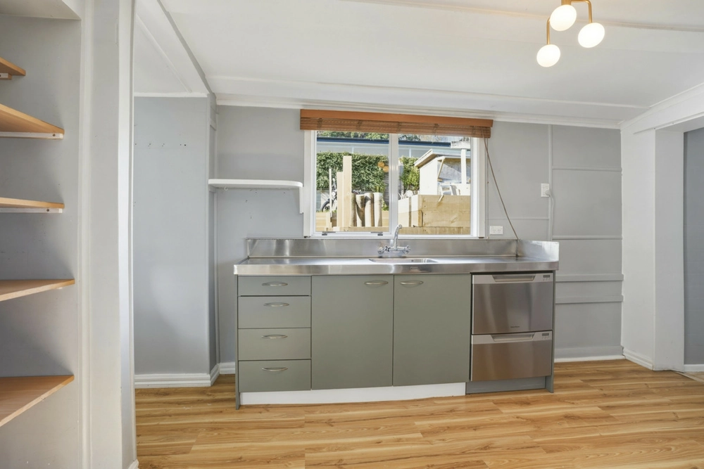 Photos of 7 Dickson Street