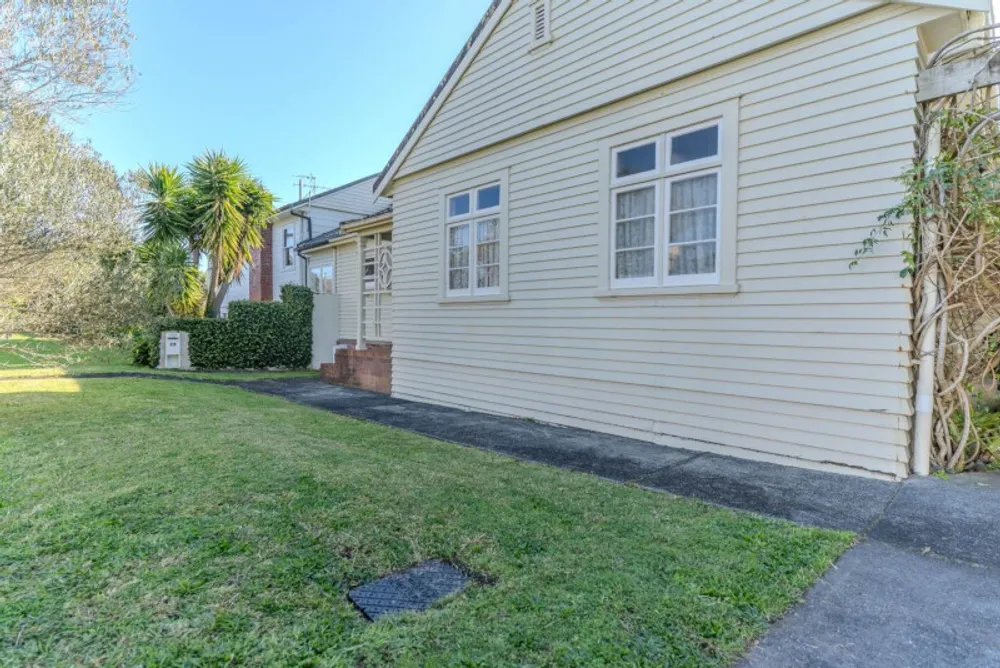Photos of 2/11 Ewen Street