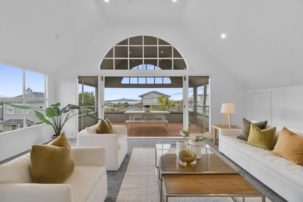 Photos of 13 Mamie Street