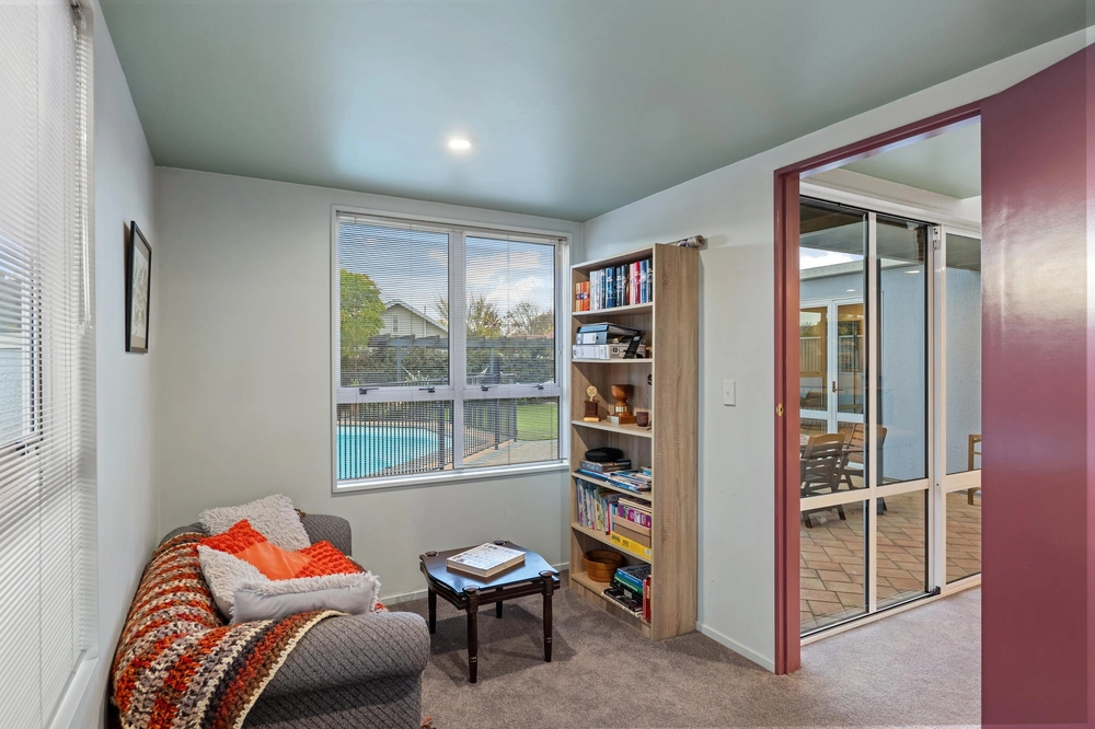 Photos of 74 Regency Crescent