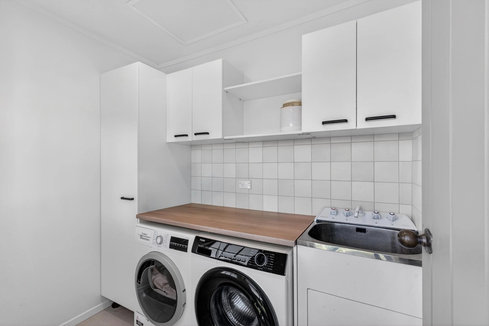 Photos of 109 Te Mata Road