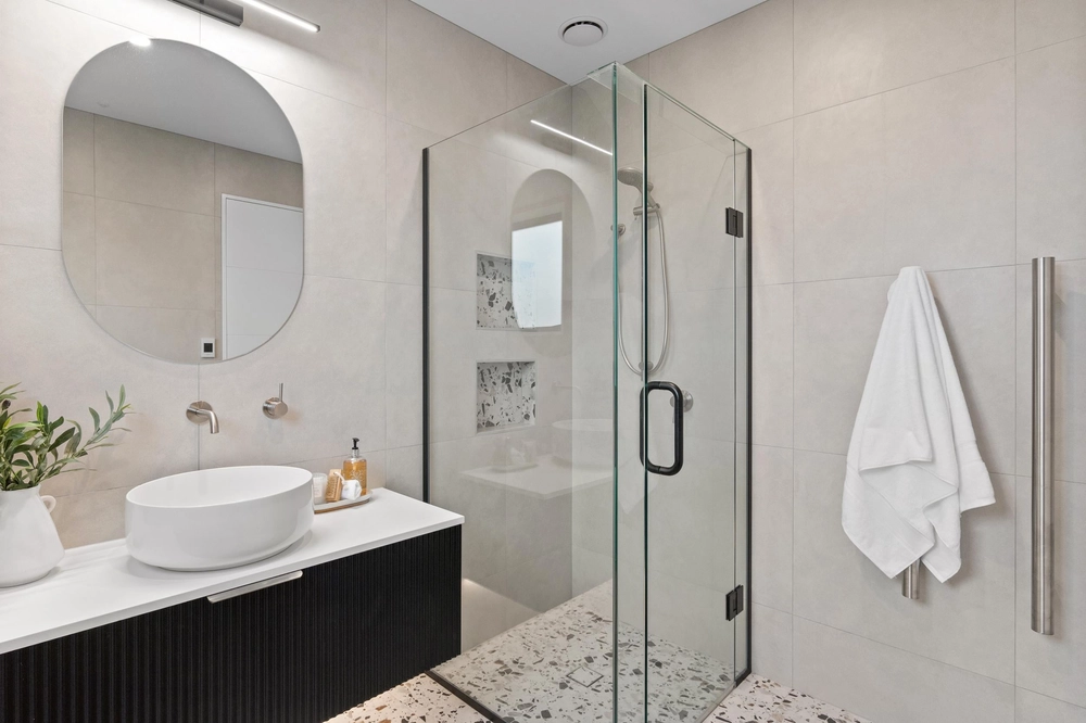 Photos of 6 Millstead Lane