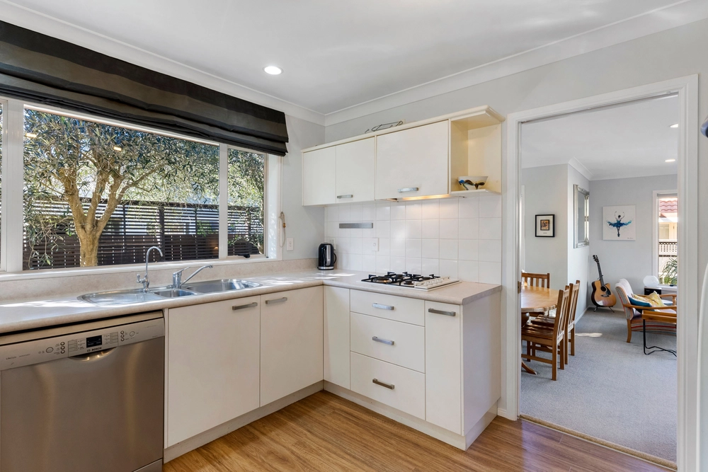 Photos of 12 Kentia Way