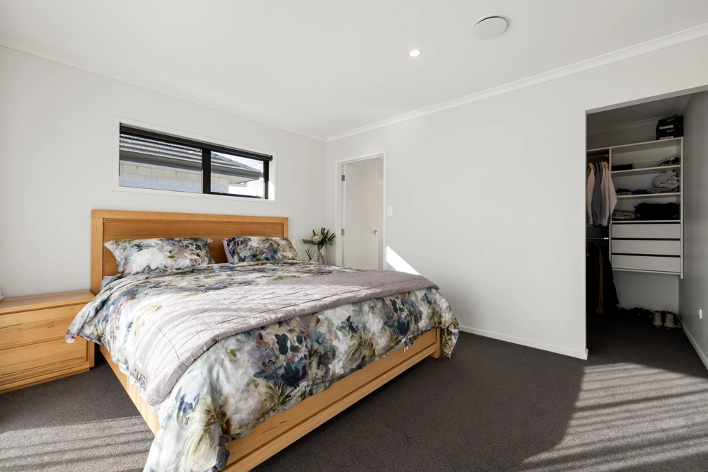 Photos of 23 Kingdon Street