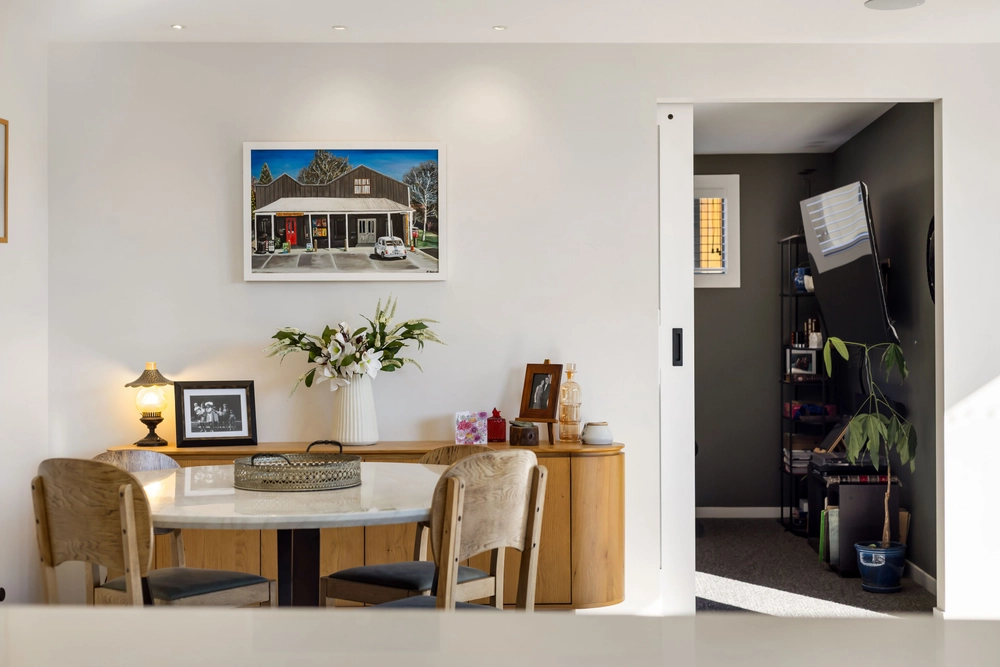 Photos of 15 Landsborough Lane
