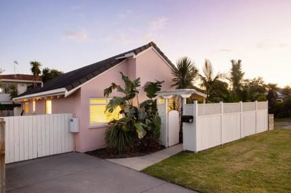 Photos of 39A Percy Road