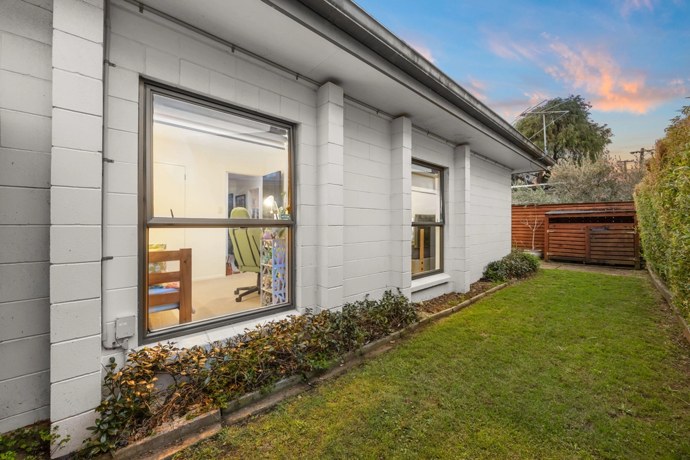 Photos of 2/22 Harding Avenue