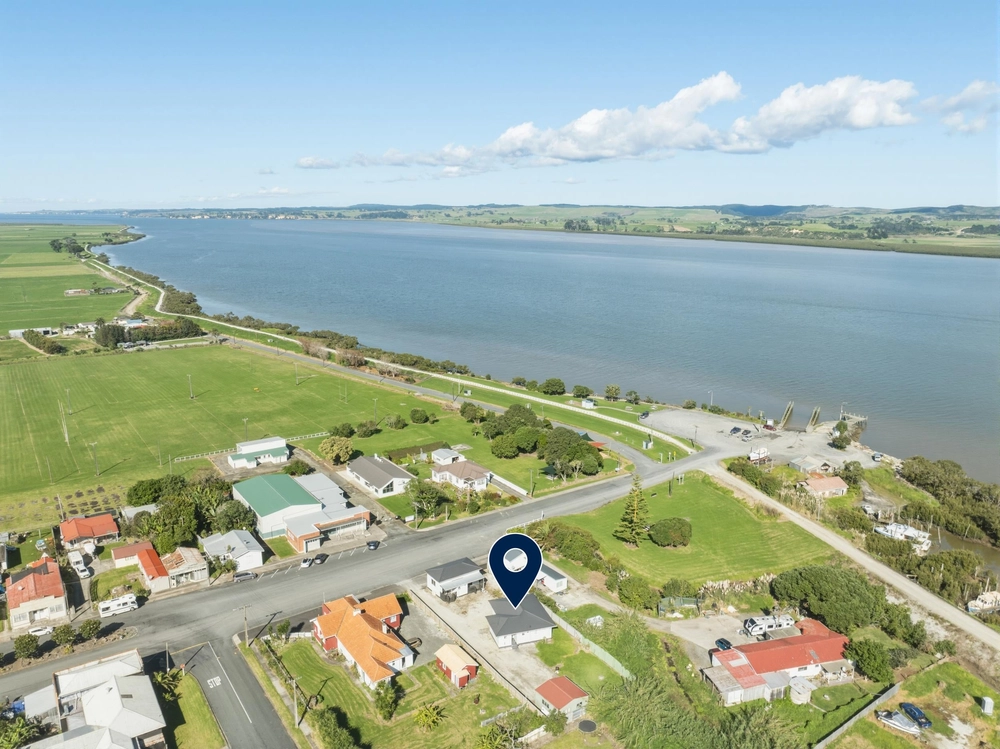 Photos of 16 Ruawai Wharf Road