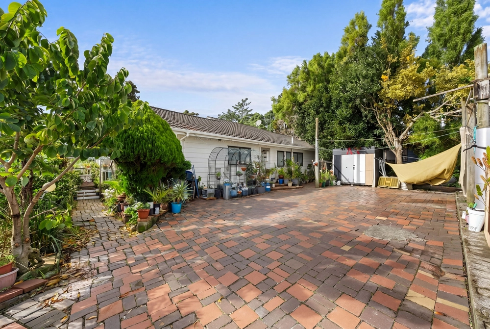 Photos of 23 Penfold Place