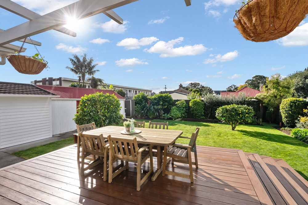 Photos of 17 Shortland Street