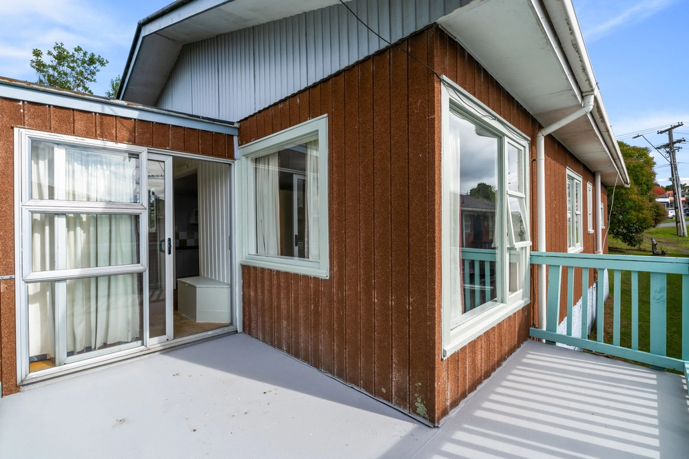 Photos of 4 Boundary Road