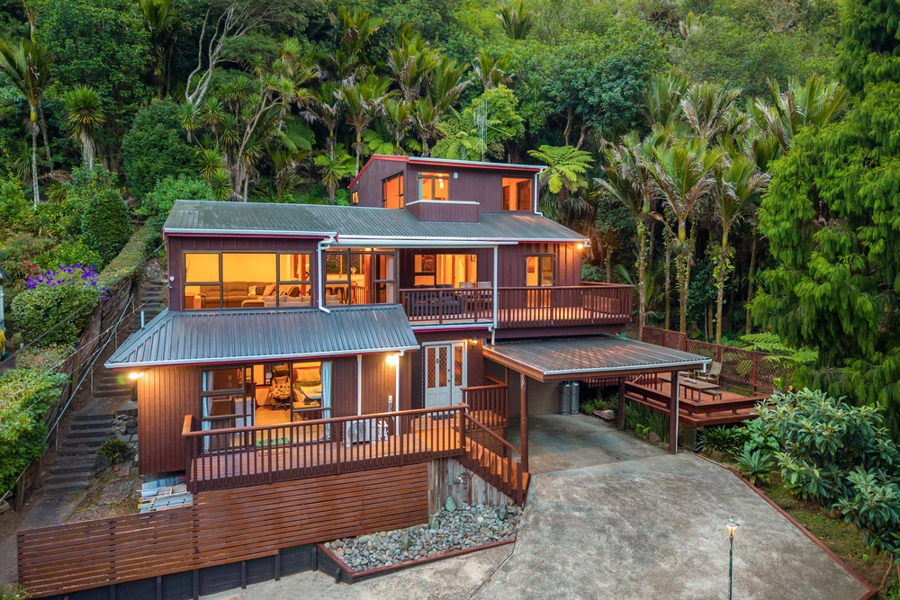 Photos of 54 Wood Bay Road